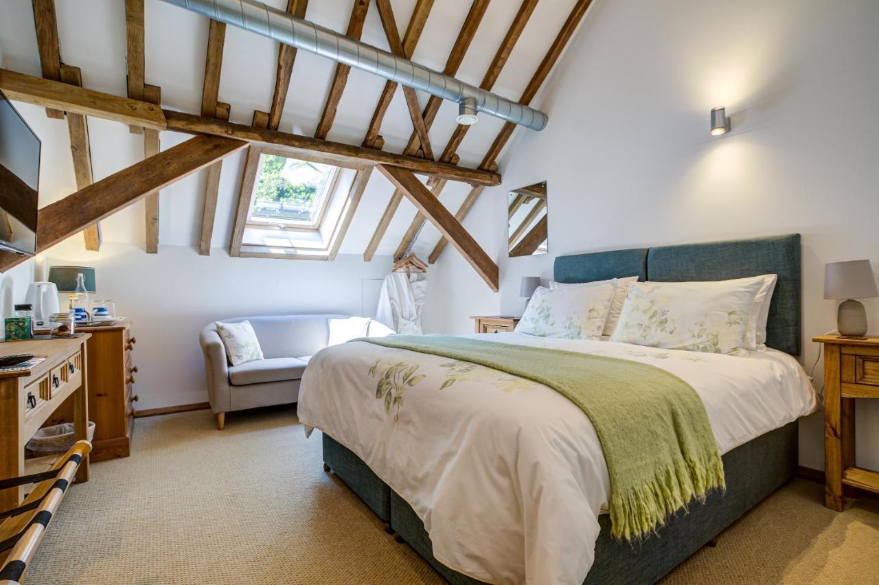 South Park Farm Barn Bed & Breakfast Andover Exterior photo